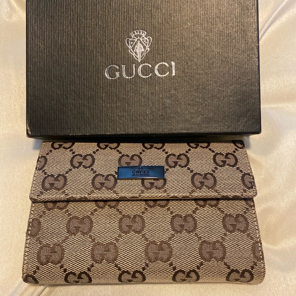 Gucci wallet